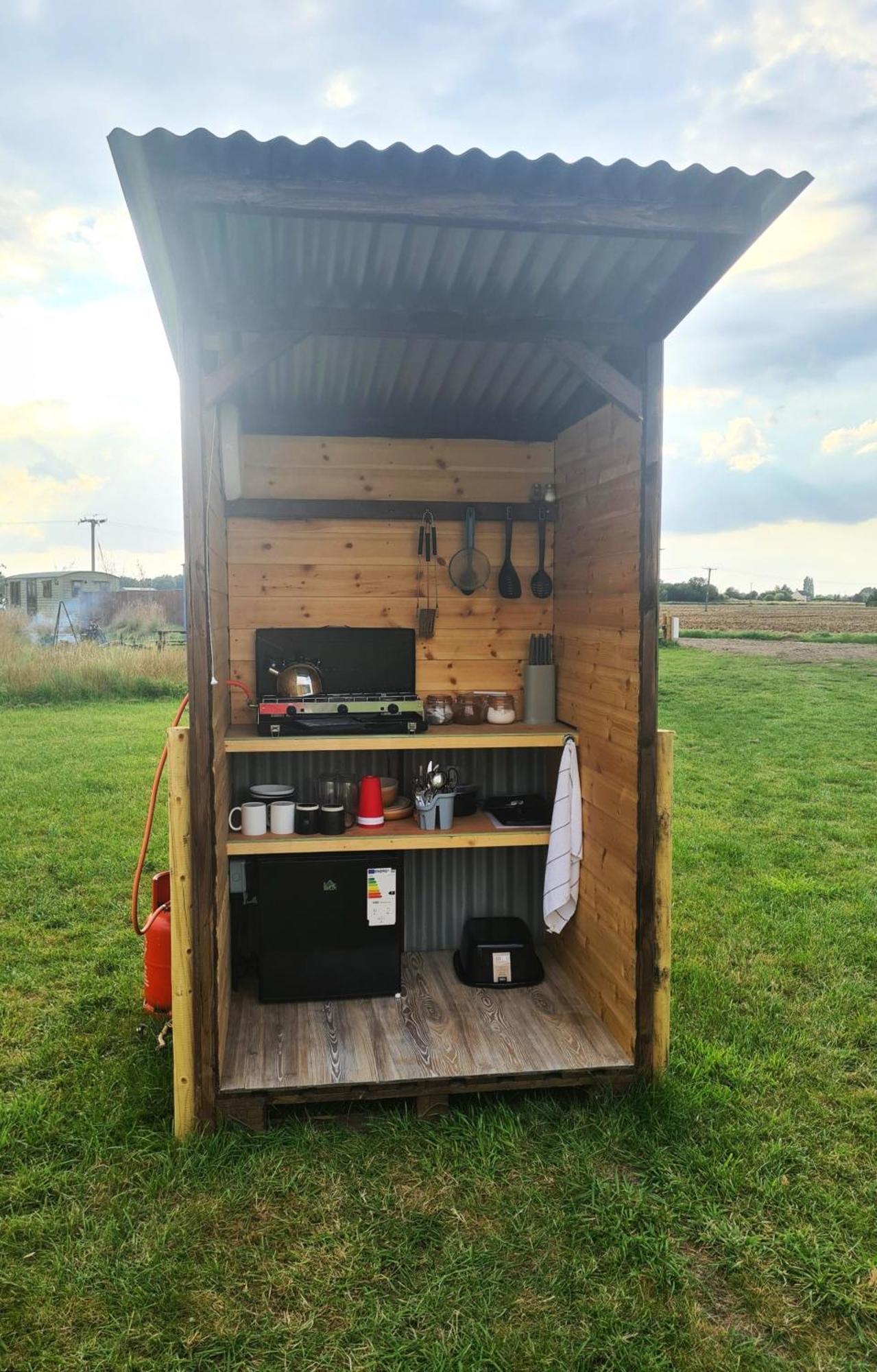 Boyce Fen Farm Retreat Glamping & Fishery Βίλα Wisbech Εξωτερικό φωτογραφία